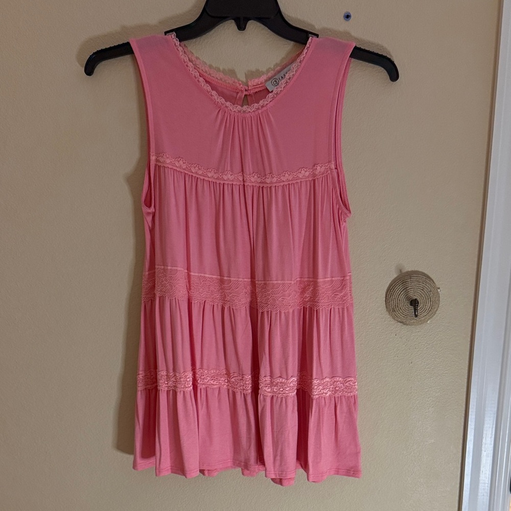 Elegant Pink Lace Trim Tank Top
